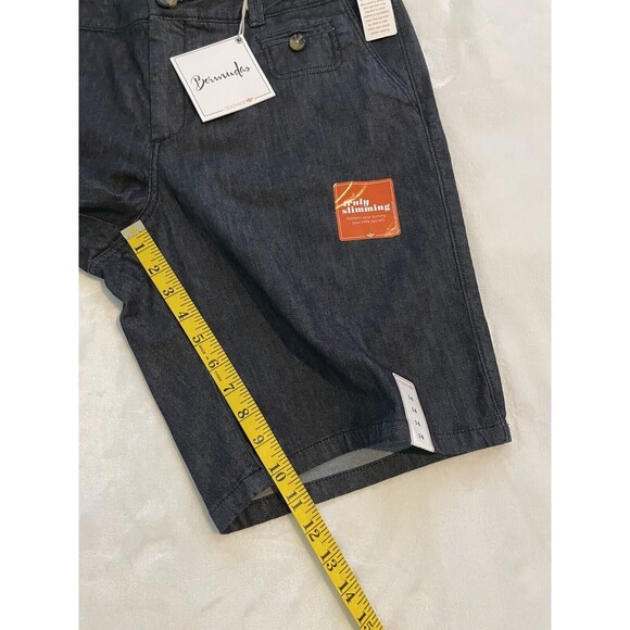 Dockers Bermudas Women's Truly Slimming Jean Shorts Size 14 Blue Dark Wash New - Picture 4 of 9